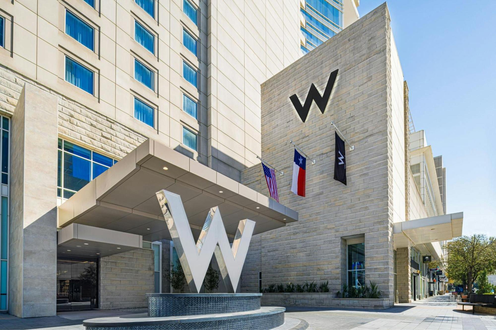 W Dallas Kültér fotó